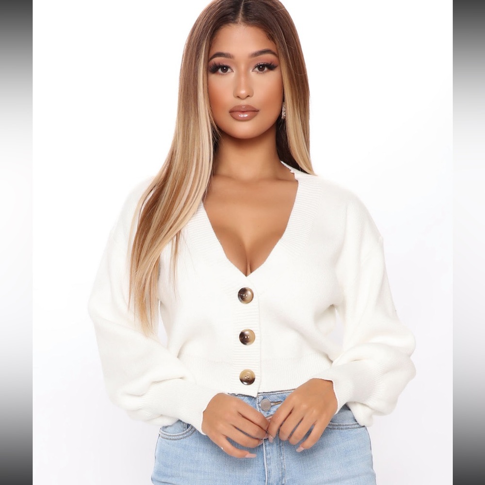 FASHION NOVA : Madison Solid Cropped Cardigan